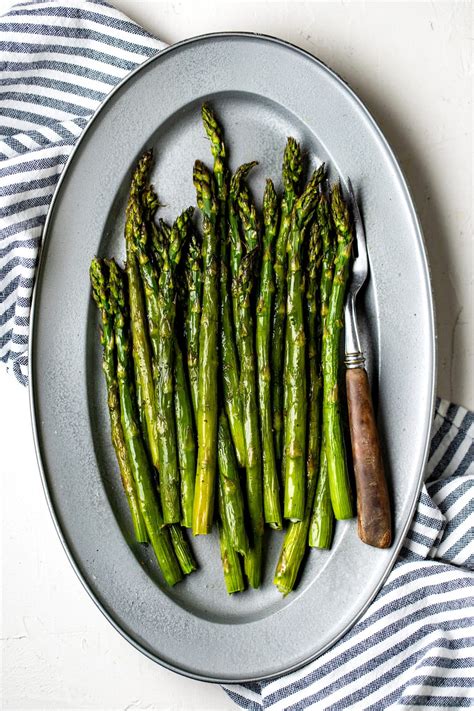 roasted-asparagus-easy-delicious-two-peas-their image