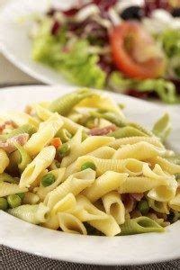 easy-turkey-pasta-salad-share-the-pasta image