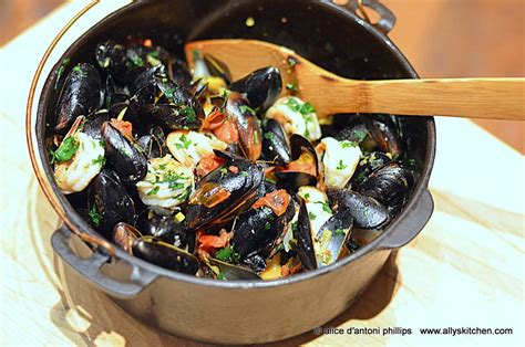 10-best-mussel-meat-pasta-recipes-yummly image