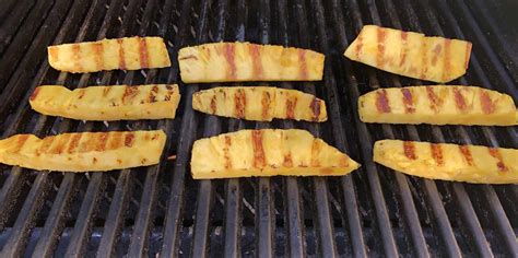 grilled-pineapple-slices-or-spears-on-the-bbq-sula image