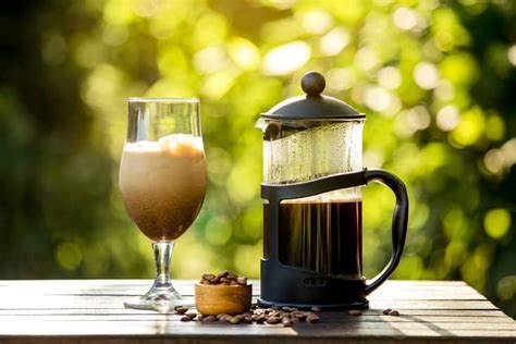 french-press-cold-brew-recipe-pictures-coffee-affection image