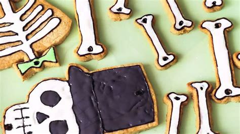 how-to-make-a-giant-gingerbread-skeleton-food-channel image