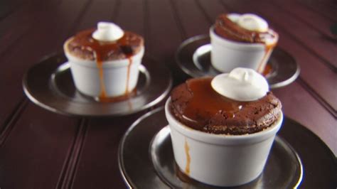 warm-chocolate-pudding-cakes-with-caramel-sauce image