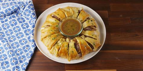 how-to-make-french-dip-crescent-ring-delish image