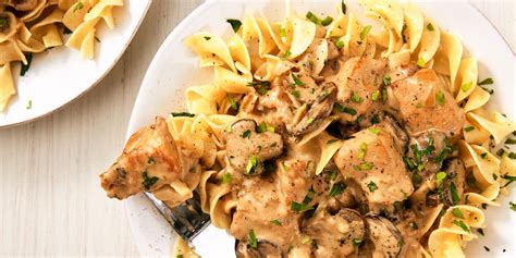 best-chicken-stroganoff-recipe-how-to-make-chicken image