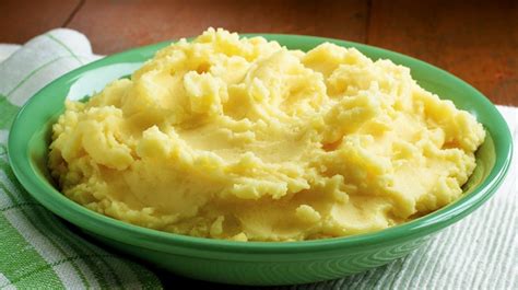 italian-mashed-potatoes-recipe-italian-recipes-uncut image