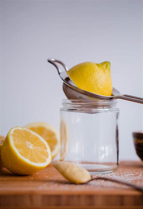 easy-lemon-vinaigrette-5-easy-variations-a image