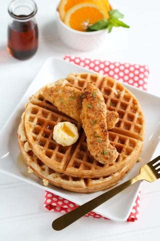 simplemills-chicken-n-waffles image