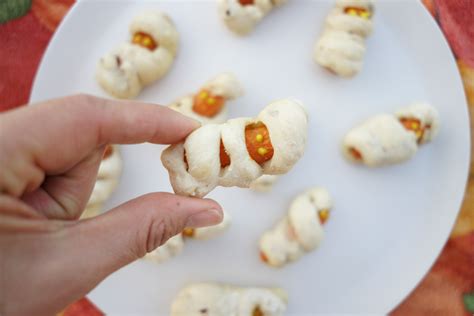 mummy-carrot-dogs-plant-based-juniors image