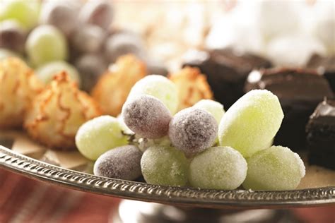 easy-frosted-grapes-recipe-edible-dcor-go-dairy image