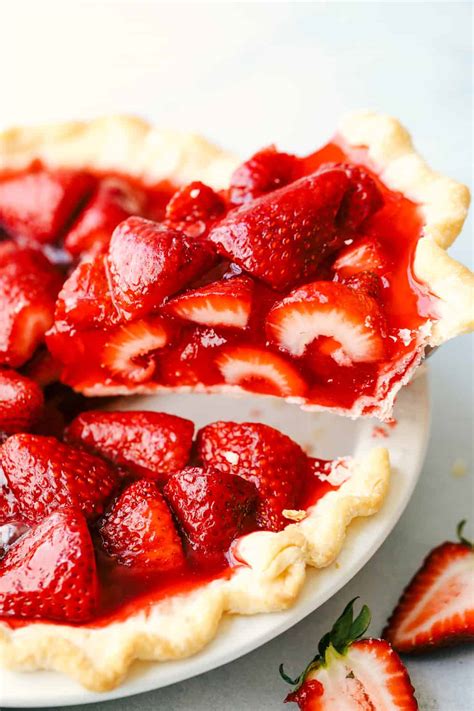 the-easiest-fresh-strawberry-pie-the-recipe-critic image