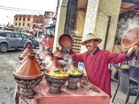 everything-your-need-to-know-about-the-moroccan-tagine image