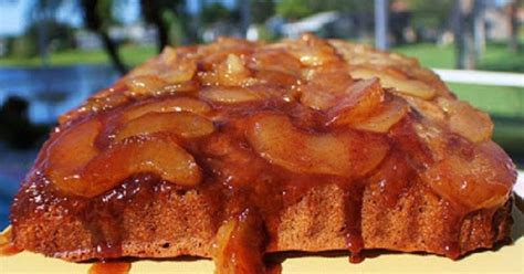 easy-caramel-apple-upside-down-cake-whats image