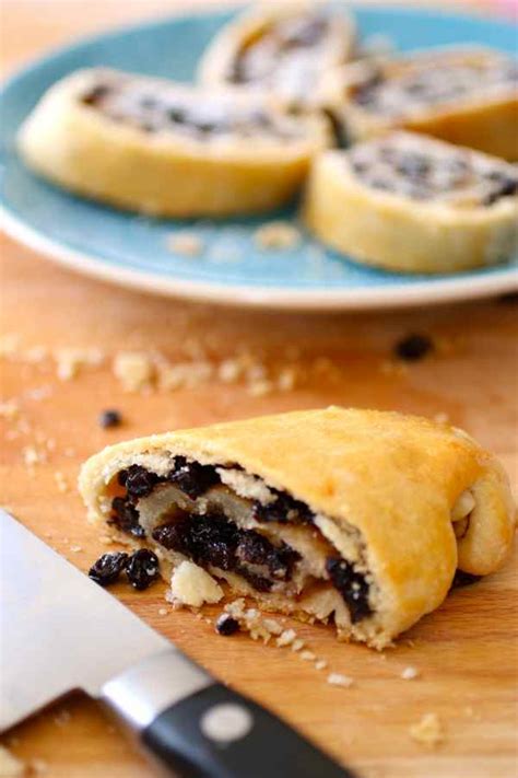 currants-roll-authentic-trinidadian-recipe-196-flavors image