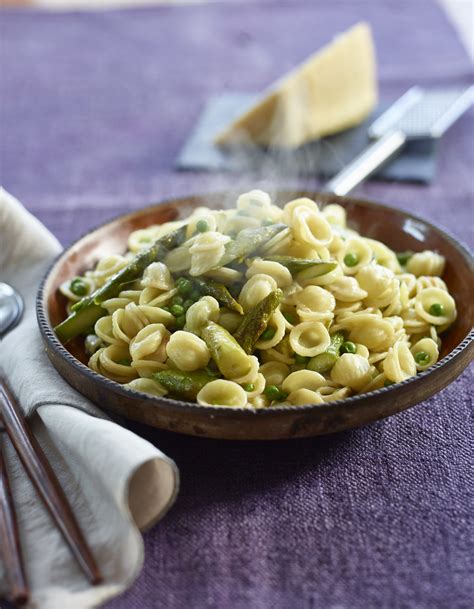 orecchiette-with-asparagus-and-peas-lidia image