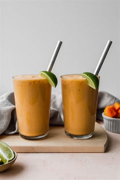 papaya-banana-coconut-smoothie-vegan-walder image