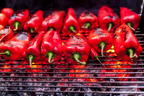 grilled-peppers-with-garlic-and-oil-grilling-vegetables image