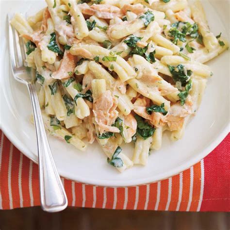creamy-pasta-with-salmon-ricardo image