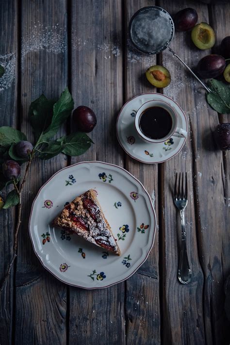 gluten-free-plum-crumb-cake-with-coconut-blossom image