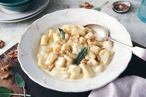 potato-gnocchi-with-gorgonzola-cream-sauce image