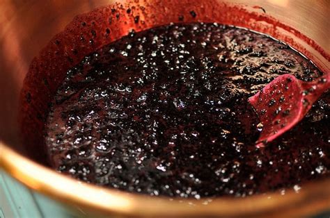 black-raspberry-jam-food-in-jars image