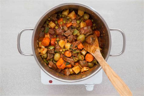 caribbean-beef-stew-carne-guisada image