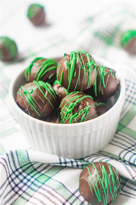 mint-chocolate-truffles-the-love-nerds image