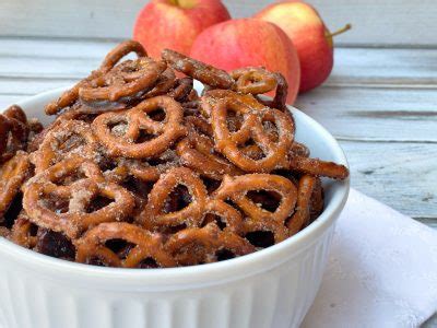 apple-pie-spiced-pretzels-recipe-a-scrumptious-fall image