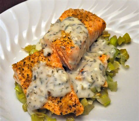 roast-salmon-on-bed-of-leeks-my-google-friends image
