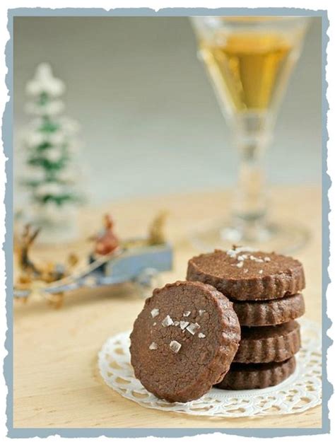 savory-chocolate-cayenne-cocktail-biscuits-living image
