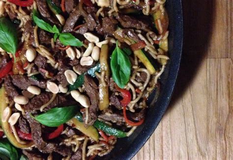 beef-basil-and-chilli-stir-fry-real-recipes-from-mums image
