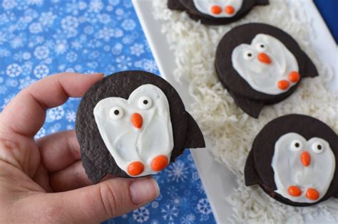 easy-penguin-cookies-no-bake-christmas-treats-that image