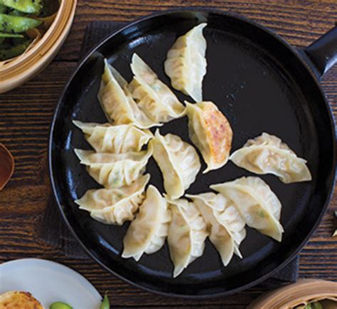 pork-gyoza-dumplings-recipe-japan-centre image