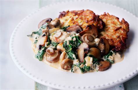 creamy-mushroom-and-spinach-stroganoff-dinner image