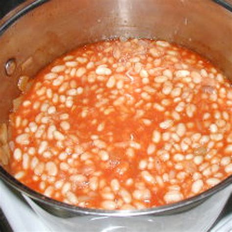 fasooli-middle-eastern-white-beans-rice image