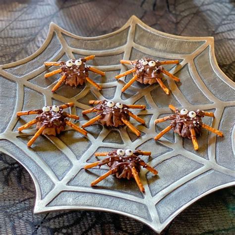 21-best-spider-dessert-ideas-sweet-mouth-joy image