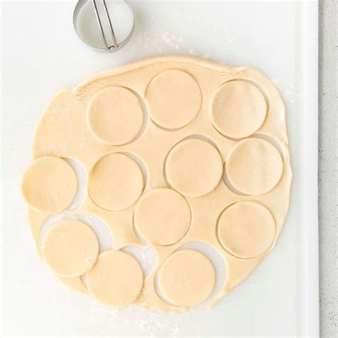 easy-mini-quiche-recipe-3-ways-everyday-eileen image