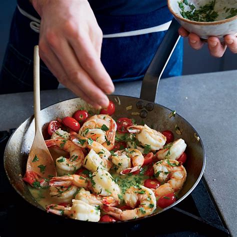 jumbo-shrimp-with-garlic-and-chile-butter image