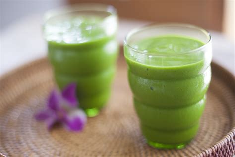 vegan-tropical-green-smoothie-recipe-eating-richly image