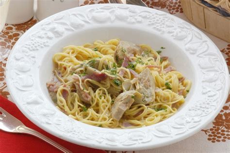 artichoke-hearts-and-white-beans-with-pasta-go image