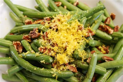 oven-roasted-green-beans-with-pecans-saving-room image