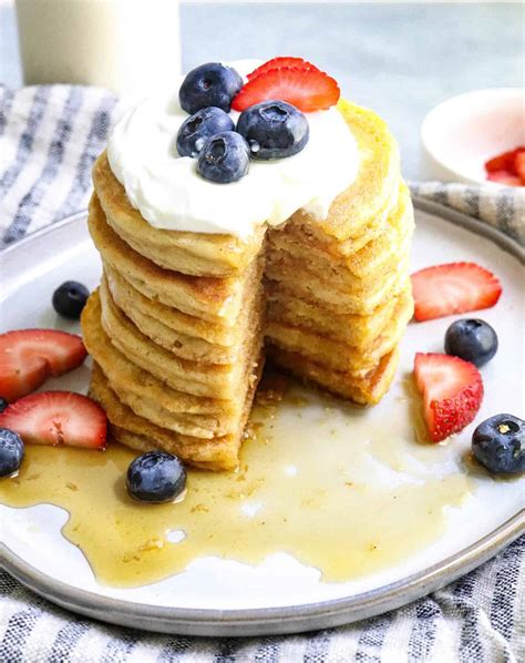 simple-almond-flour-pancakes-only-5-main-ingredients image