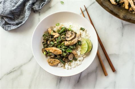 chicken-green-bean-and-mushroom-stir-fry-cook-smarts image