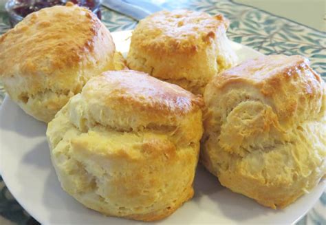 easy-scones-recipe-light-fluffy image