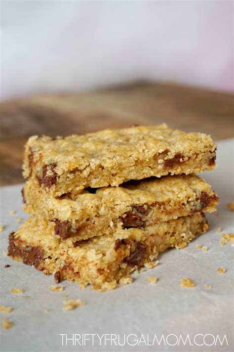 20-minute-oatmeal-chocolate-chip-bars-thrifty-frugal image