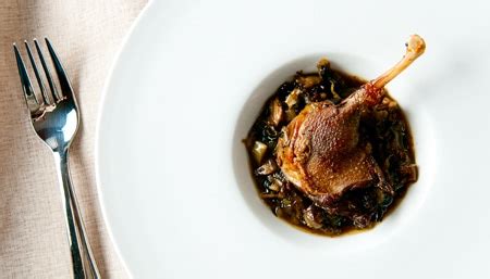 braised-duck-legs-with-leeks-recipe-alsatian-braised image