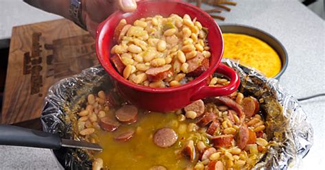 crockpot-southern-style-pinto-beans-recipe-diy-joy image