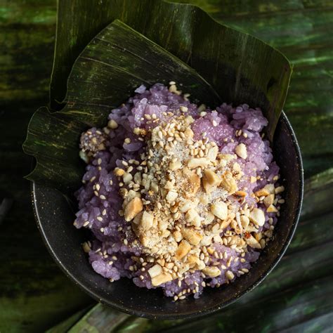 vietnamese-sweet-coconut-purple-sticky-rice-using-a image