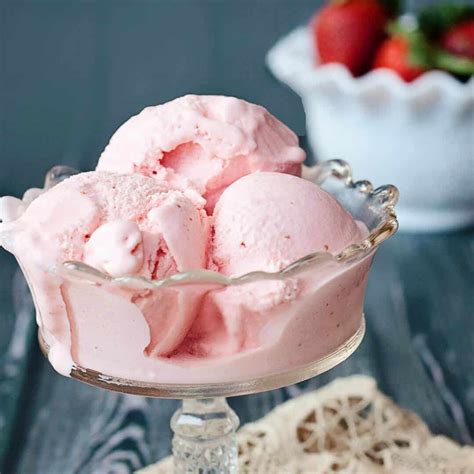 creamy-strawberry-ice-cream-recipe-ashlee-marie image