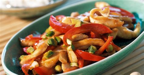 chicken-and-bell-pepper-skillet-recipe-eat-smarter-usa image